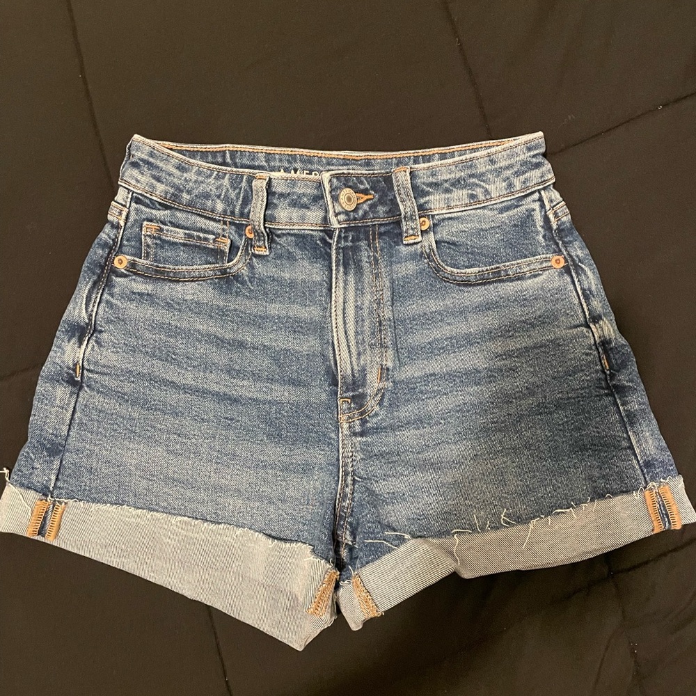 AE Mom Shorts